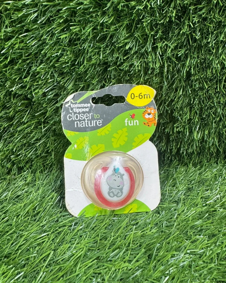 Tommee Tippee Baby Soother / Dummy 0–6 Months