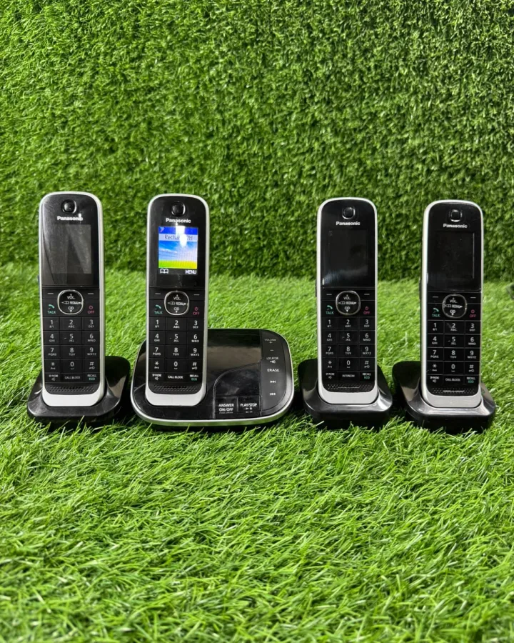 Panasonic KX-TGJ324EB Quad Cordless Phone Set With Answering Machine