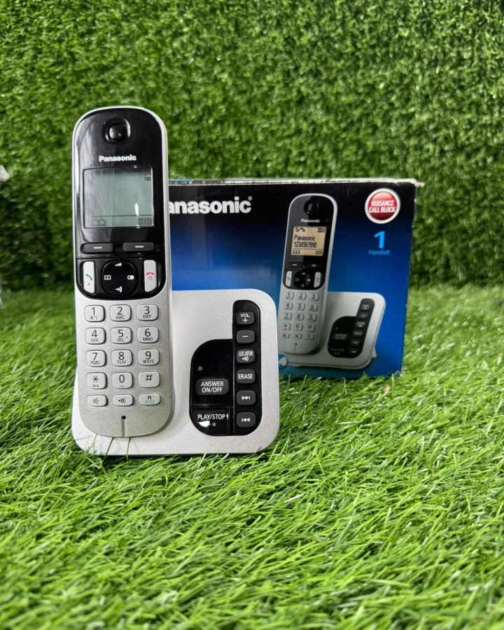 Panasonic KX-TGC220E Cordless Phone With Answering Machine – Boxed